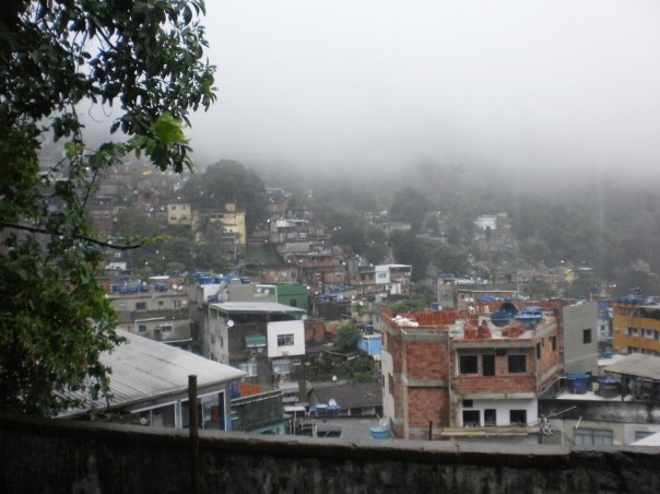 autunno in favela stagioni capovolte something stupid