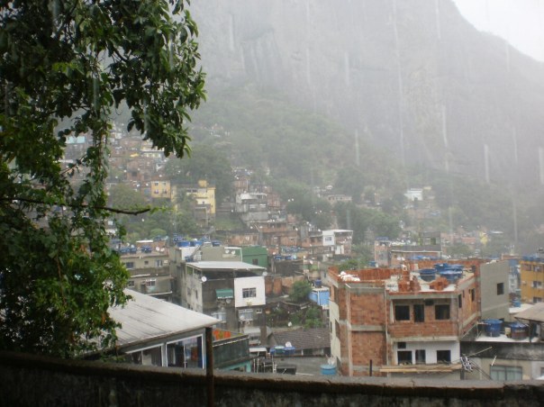 autunno in favela stagioni capovolte something stupid