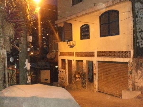 Garagem das Letras - favela Rocinha - Il Sorriso dei miei Bimbi Onlus #finestrasullafavela 