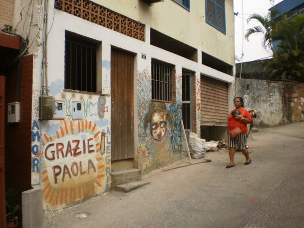 Garagem das Letras - favela Rocinha - Il Sorriso dei miei Bimbi Onlus #finestrasullafavela 