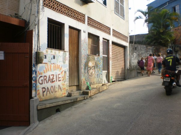 Garagem das Letras - favela Rocinha - Il Sorriso dei miei Bimbi Onlus #finestrasullafavela 