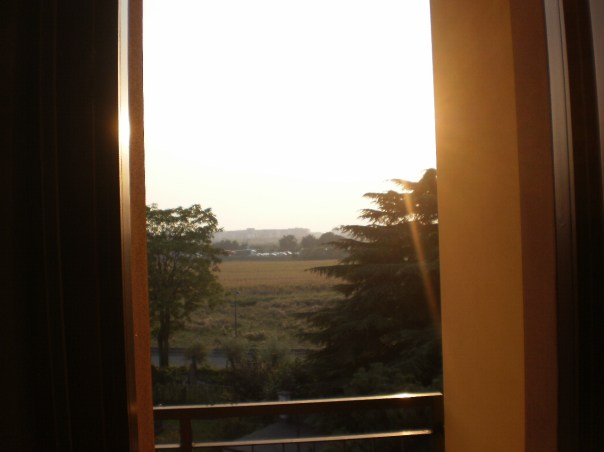 Ponte Lambro Milano tramonto tangenziale est finestra sul ponte lambro