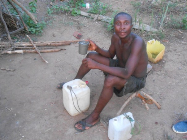 distributore automatico di bevande (012)