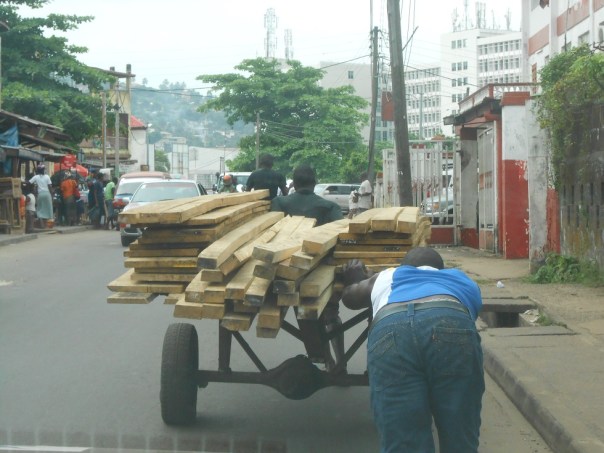 Operazione trasparenza in via della povertà
