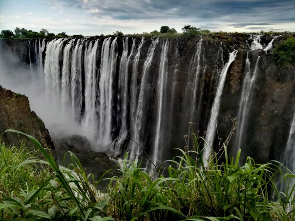 Finestra su Longacres Zambia ultimo viaggio primo viaggi copertina